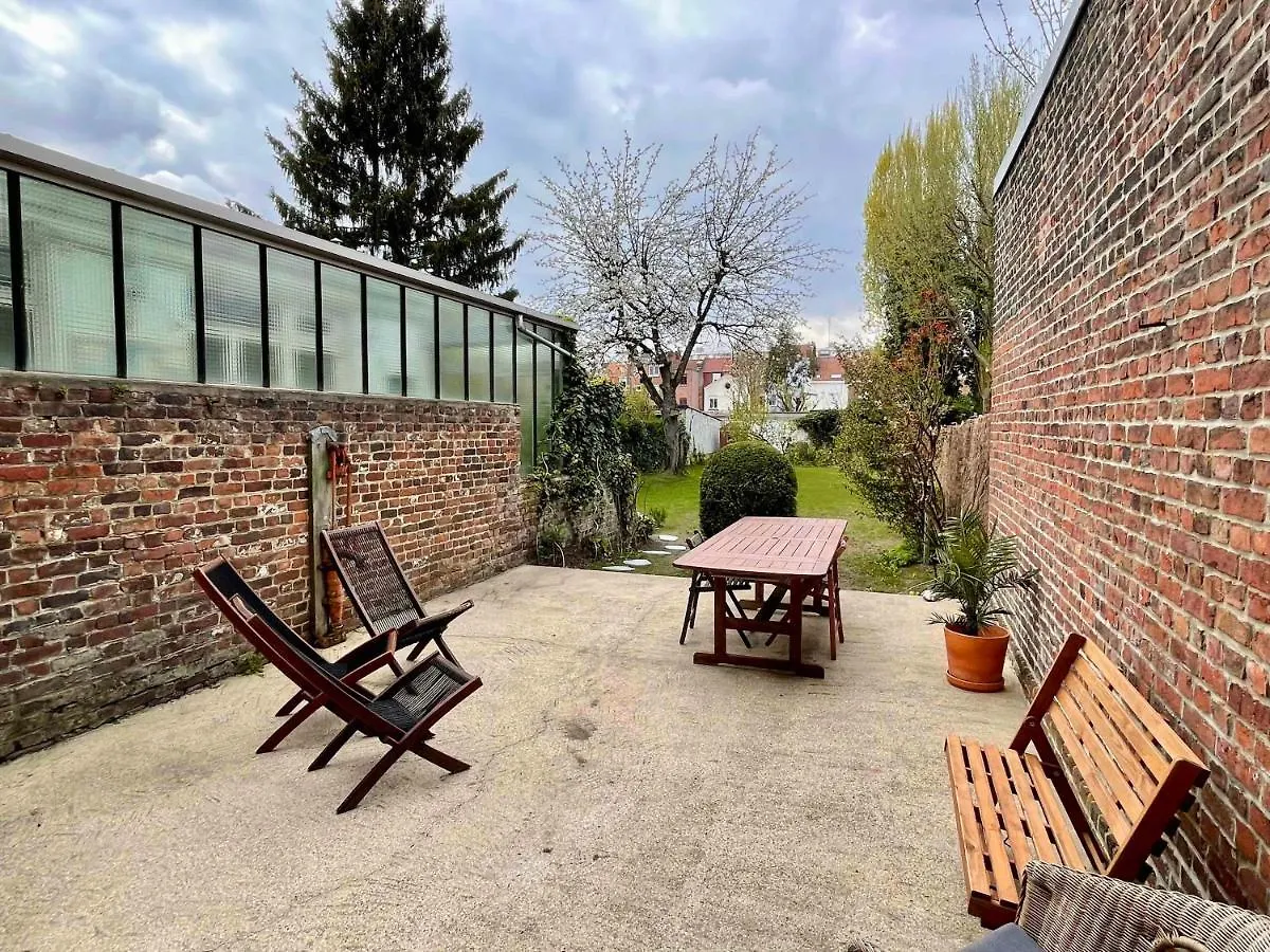 Villa La Chambre Jaune Maison Avec Grande Terrasse Et Garage Prive à Lille
